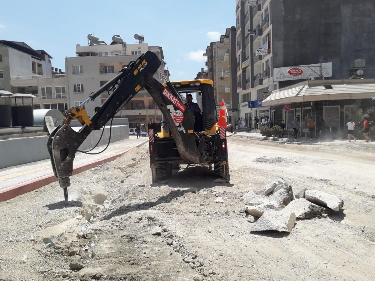 Samandag\'da Fen İşleri Ekipleri çalışmalarını sürdürüyor