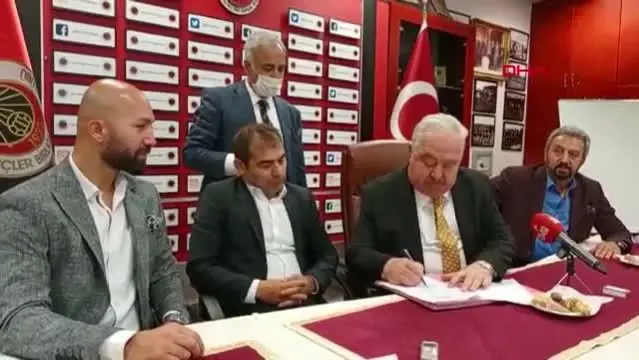 SPOR Gençlerbirliği'nde Metin Diyadin imzaladı