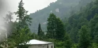 Son dakika haber... Trabzon'da minibüsle çarpışan otomobildeki öğretmen öldü