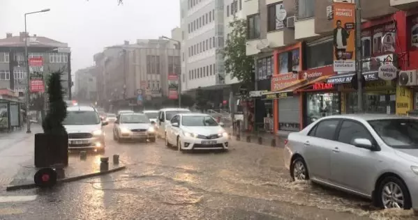 TEKİRDAĞ TRAKYA'DA SAĞANAK ETKİLİ OLDU