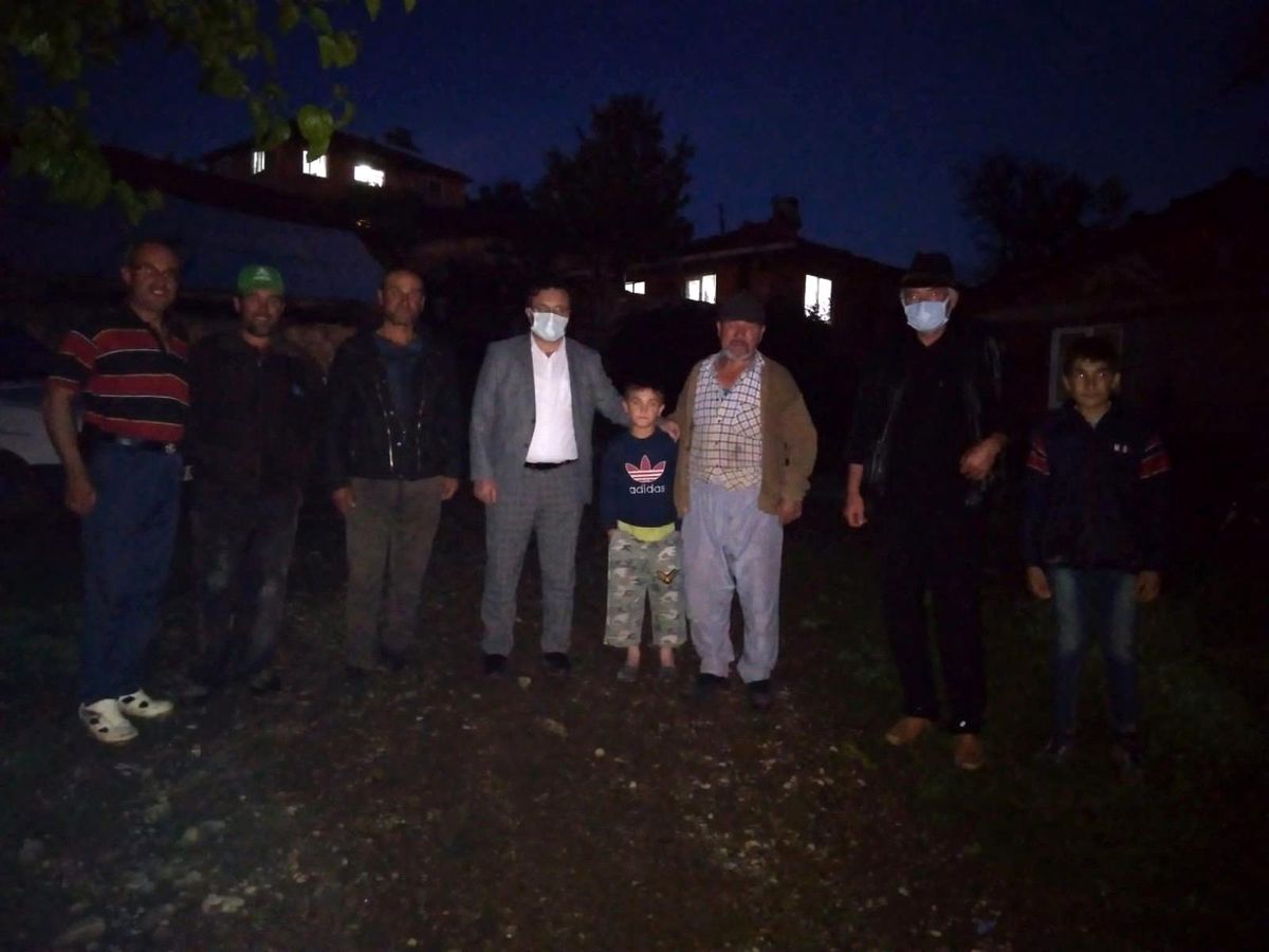 Afette hayvanların telef olduğu köye geçmiş olsun ziyareti