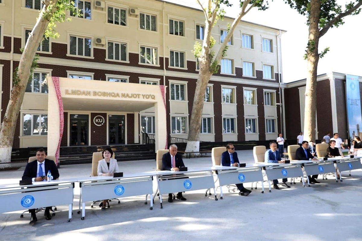 Bakan Ersoy, Tefekkür Gülşeni Anıtı\'nın temel atma törenine katıldı