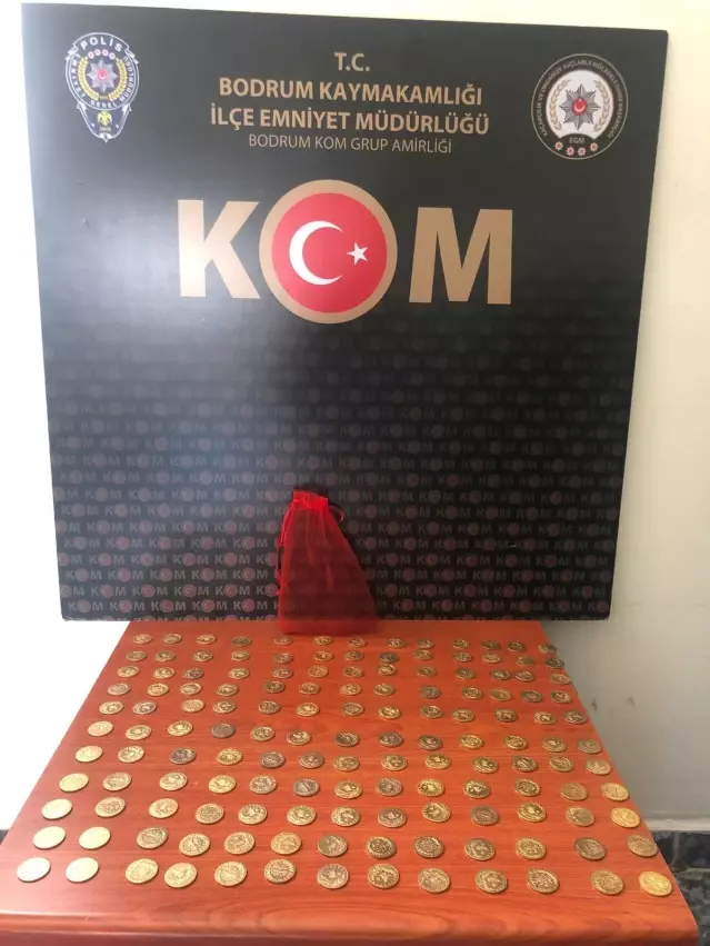 Bodrum'da kaçakçılık operasyonunda 143 tarihi sikke ele geçirildi