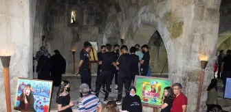 Burdur'daki tarihi Susuz Han öğrencilerin resimlerine ev sahipliği yaptı