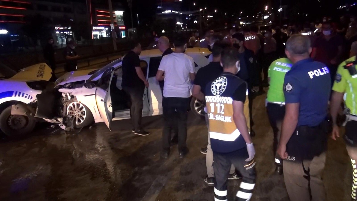 Bursa\'daki kontrol noktasında aracın çarpması sonucu yoğun bakıma alınan polis memurunun durumu iyiye gidiyor