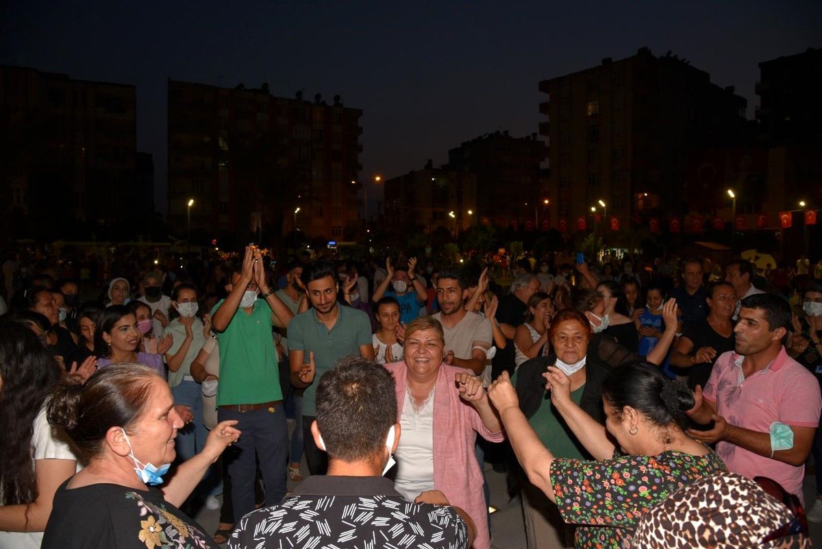Ceyhan Belediyesinden moral konseri