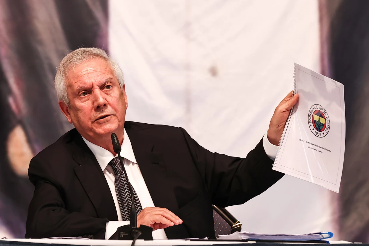Fenerbahçe Kulübünün eski başkanı Aziz Yıldırım, mevcut başkan Ali Koç\'u eleştirdi (1)