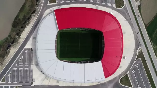 Hatay Stadı yarın açılıyor Hatay Stadı yarın açılıyor