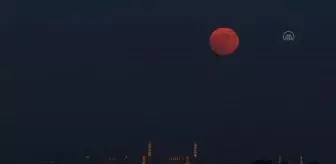 İstanbul'da dolunay