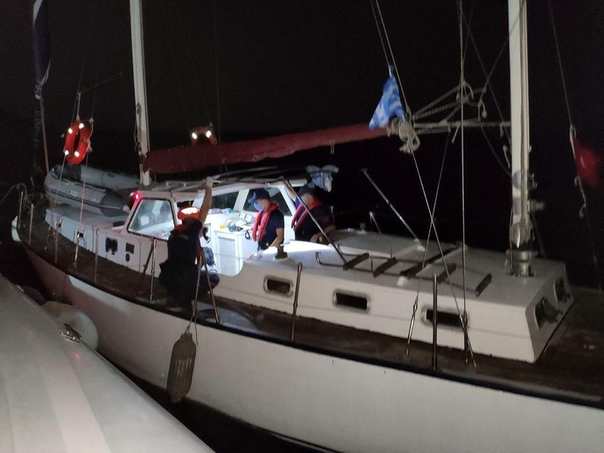 İzmir açıklarında kaçak göçmen hareketliliği