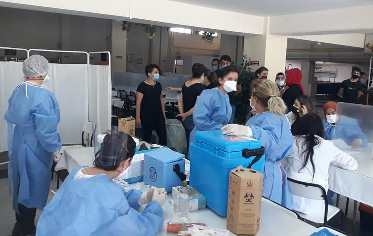 Karabük\'te tekstil işçilerine aşı uygulaması başlatıldı