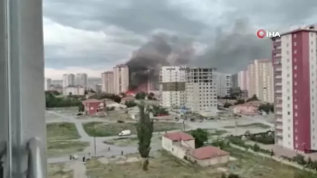 son dakika haberi kayseri de yangin patlamalar mahalleliyi sokaga doktu