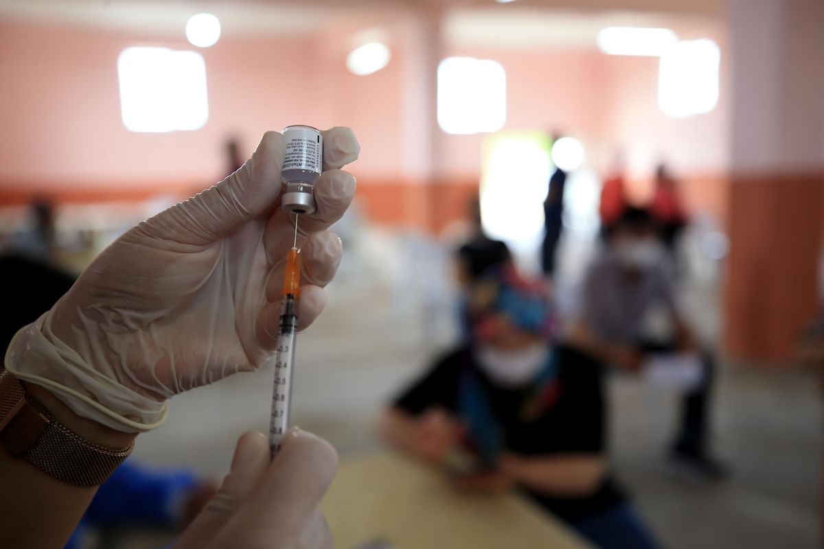 Kırklareli\'nde sağlık ekiplerinin köylerde Kovid-19\'a karşı aşı seferberliği sürüyor