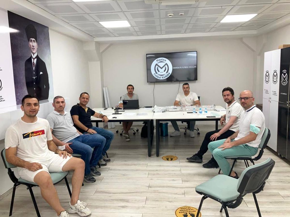 Manisa FK, Bursa\'ya açıldı