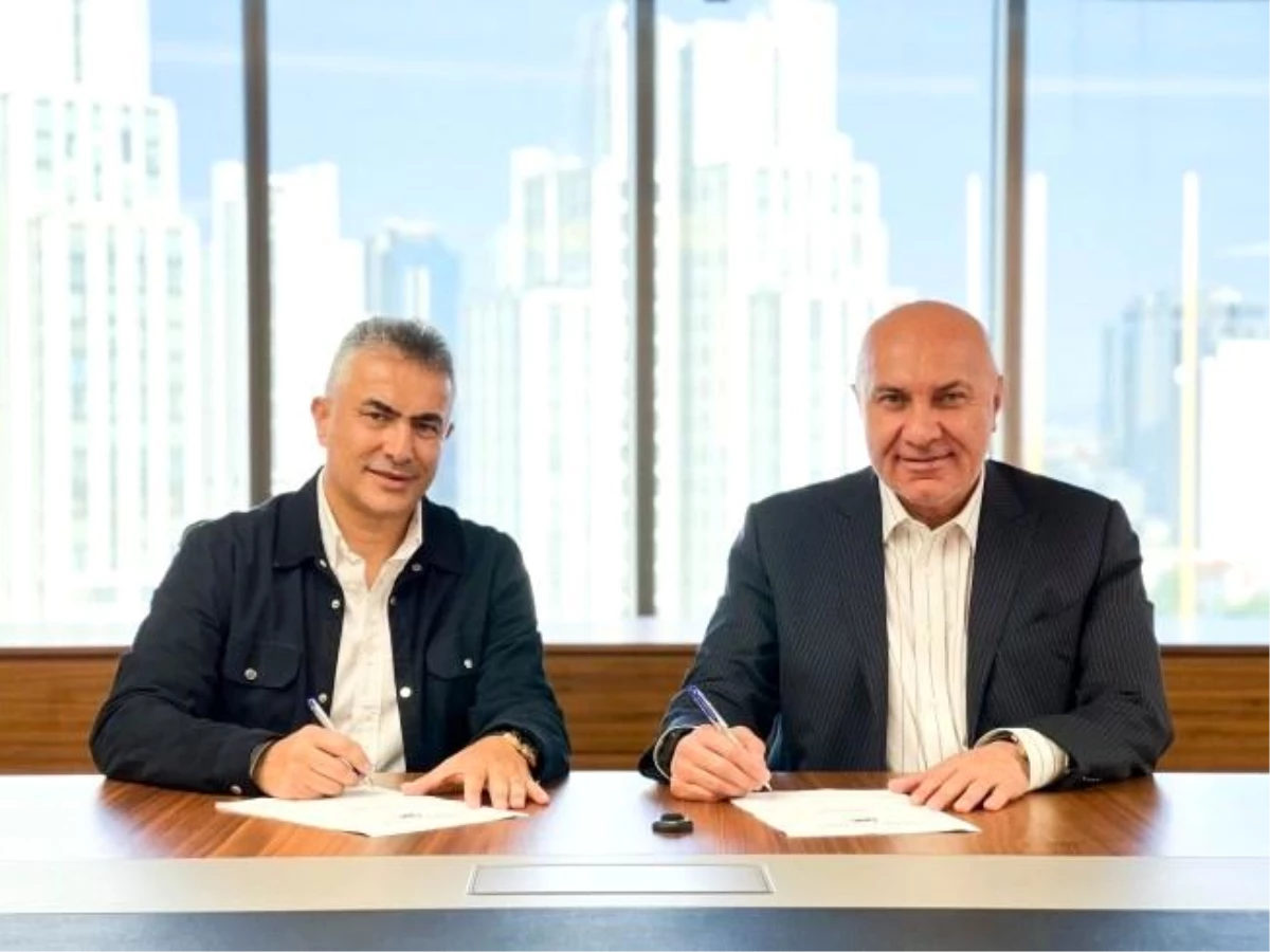 Samsunspor, teknik direktör Mehmet Altıparmak ile sözleşme imzaladı
