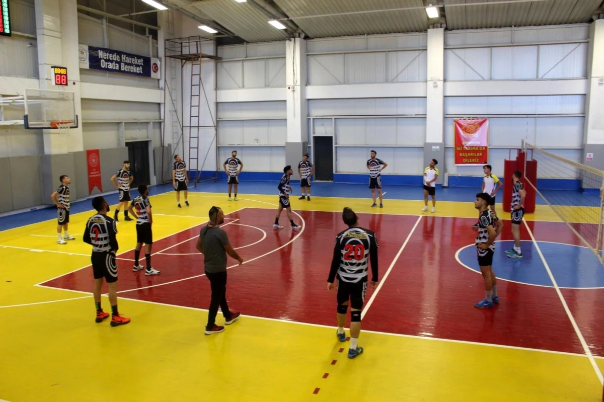 Tuşba Gençlik Merkezi Voleybol Spor Kulübü 2. Ligde