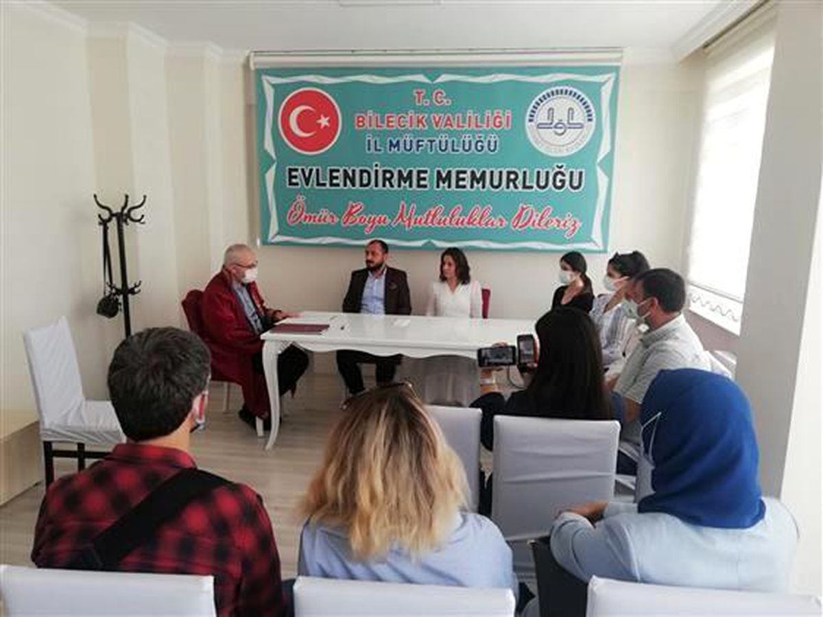 Yeni normalleşme dönemiyle birlikte müftülüklerde nikah kıyma işlemleri başladı