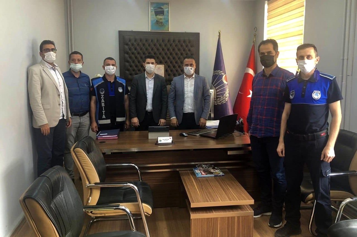 Zabıta memuruna yönelik bıçaklı saldırı kınandı