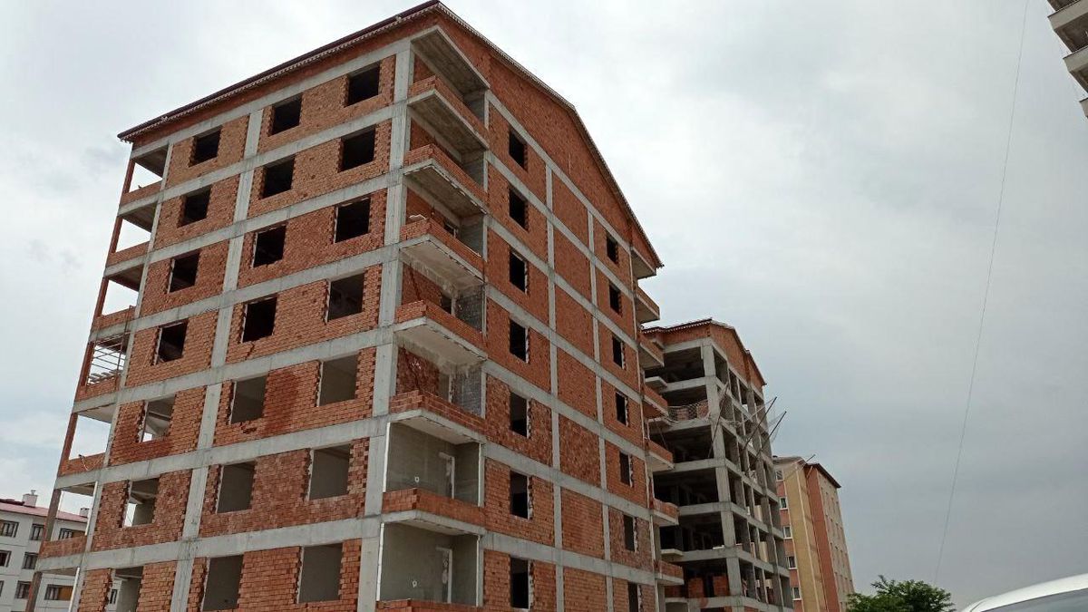 Son dakika 3. sayfa: Asansör boşluğuna düşen işçi hayatını kaybetti