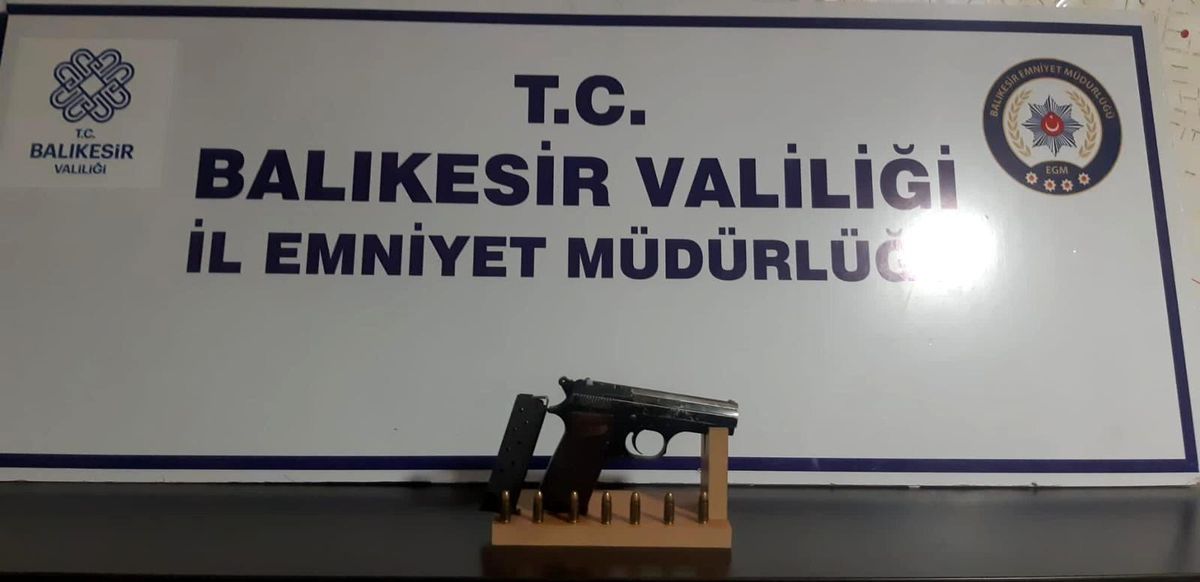 Son dakika haber | Balıkesir\'de polisten 30 şahsa gözaltı