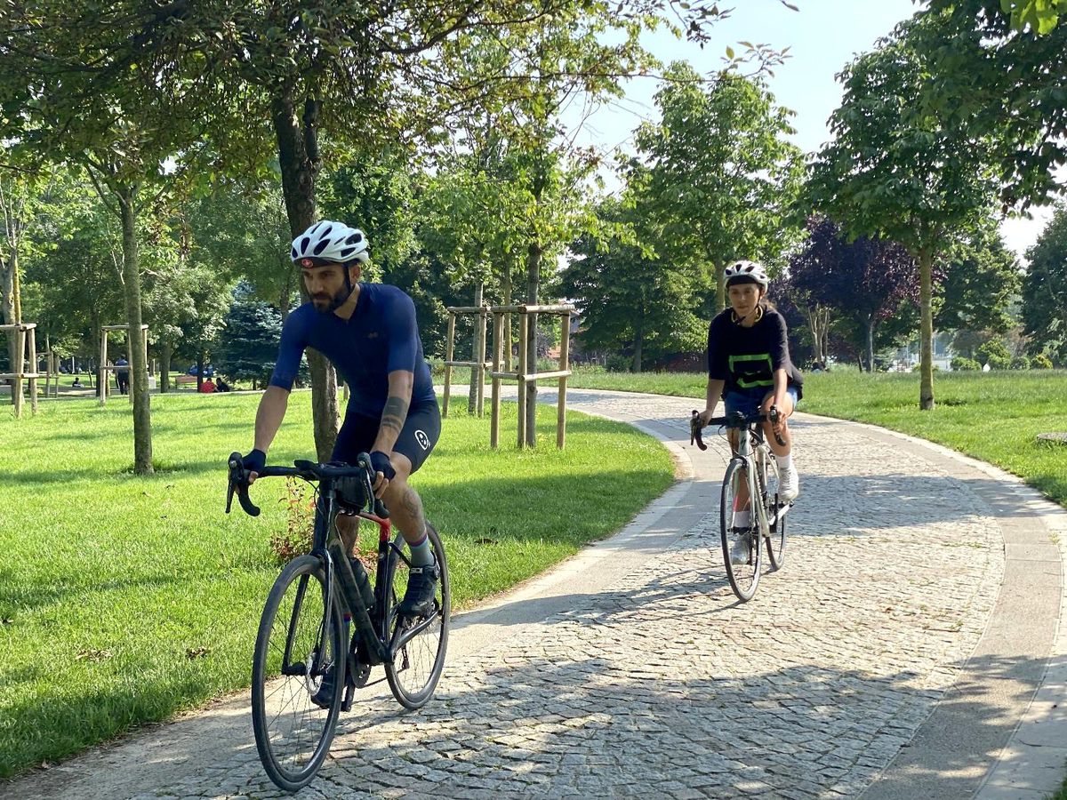 Bisiklet tutkunu Bandırma\'dan Antalya\'ya pedal çevirdi