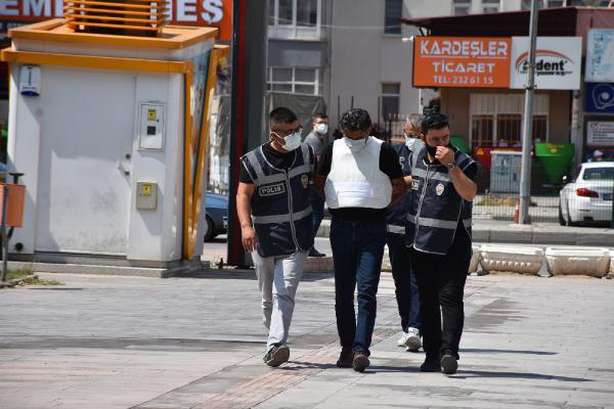 Boşanma aşamasındaki öğretmen eşini vuran koca, yakalandı (2)