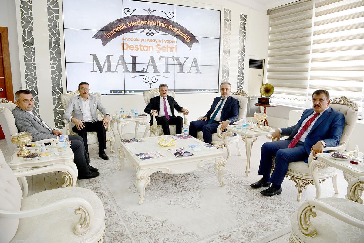 Bursa Büyükşehir Belediye Başkanı Aktaş\'tan Başkan Gürkan\'a ziyaret