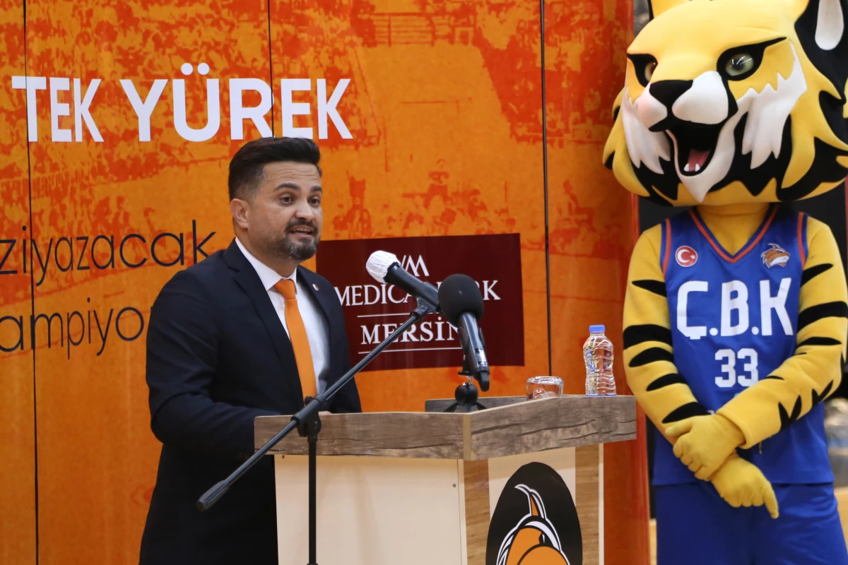 ÇBK Mersin Yenişehir Belediyespor\'un yeni transferleri tanıtıldı