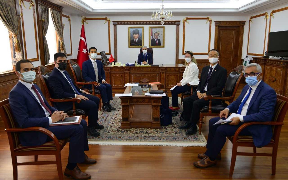 Japonya JICA heyeti Kırşehir Valisi Akın\'ı ziyaret etti