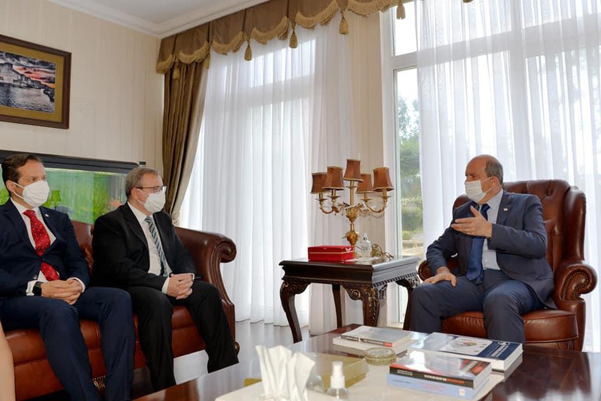 KKTC Cumhurbaşkanı Tatar, Trakya Üniversitesi Rektörü Tabakoğlu\'nu kabul etti