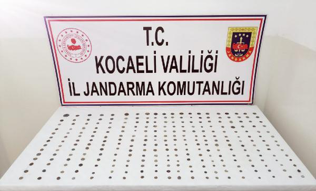Roma dönemine ait 281 adet sikke ele geçirildi