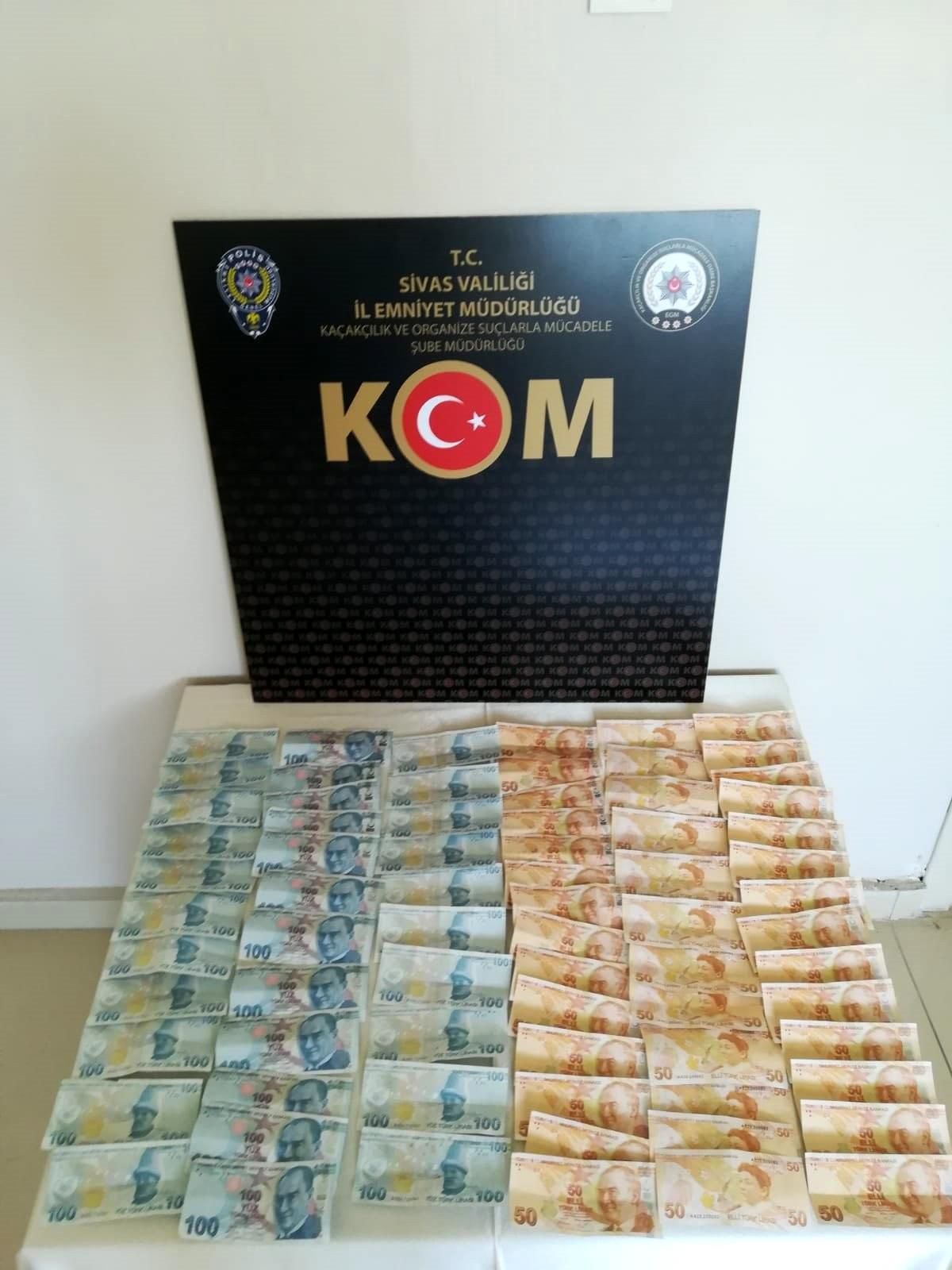 Sivas\'ta sahte para operasyonu