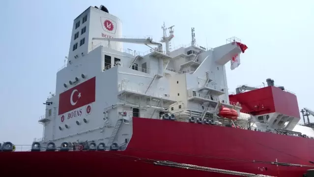 Türkiye'de bir ilk...RSU gemisi Ertuğrul Gazi devreye alınıyor Türkiye'de bir ilk...RSU gemisi Ertuğrul Gazi devreye alınıyor