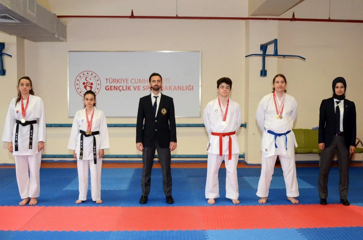 Türkiye Ümit-Genç ve 21 Yaş Altı Karate Şampiyonasına Bilecik\'ten 4 sporcu katılacak