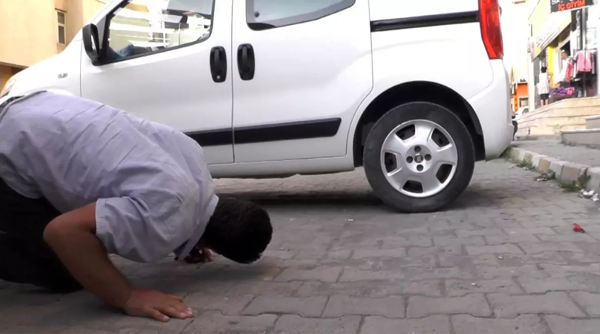 Yılanı deliğinden çıkarmak için yapmadıkları kalmadı