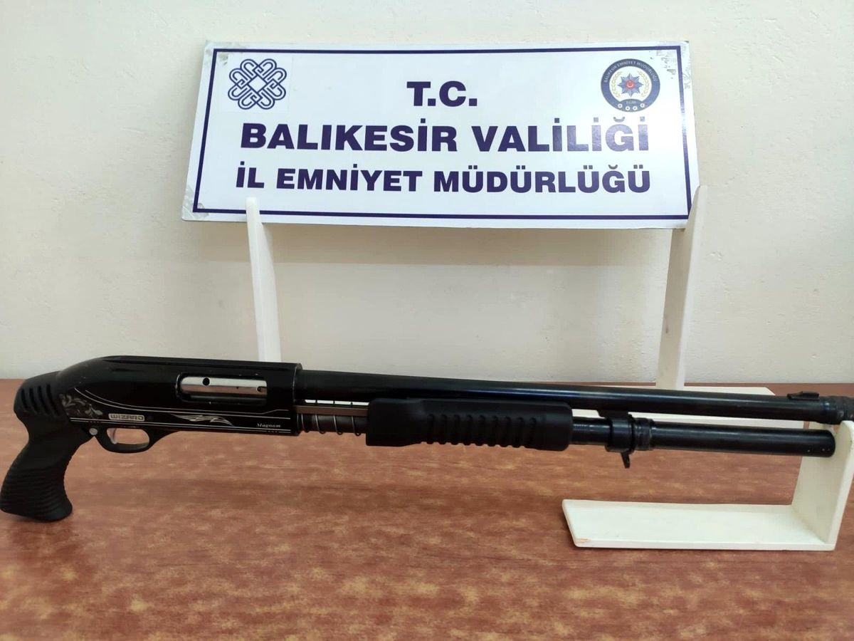 Balıkesir\'de 9 aranan şahıs yakalandı