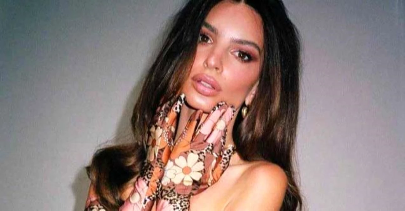 Emily Ratajkowski\'nin üstsüz pozları olay oldu!