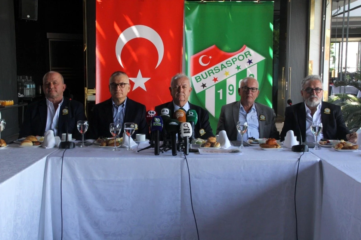 Galip Sakder, Bursaspor Divan Kurulu Başkanlığı\'na aday olduğunu açıkladı