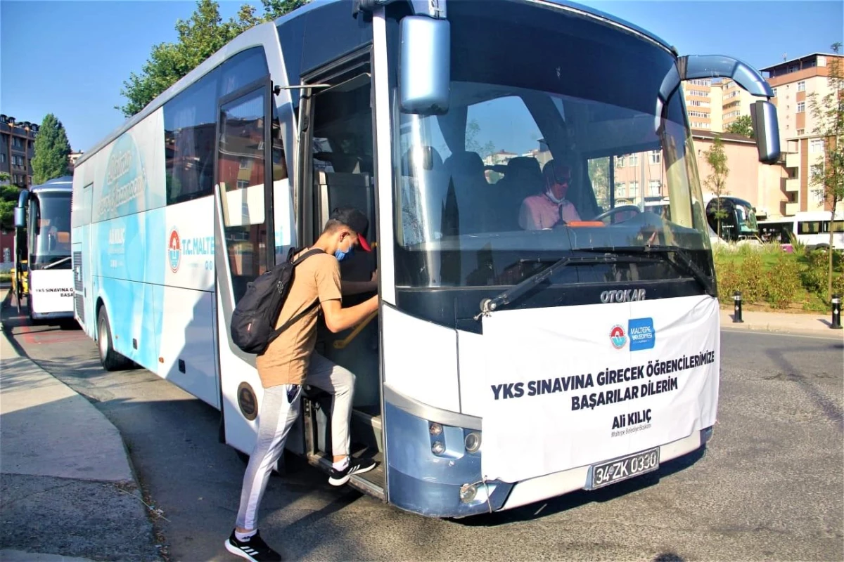 Maltepe Belediyesi, YKS sınavına giren öğrencileri yalnız bırakmadı