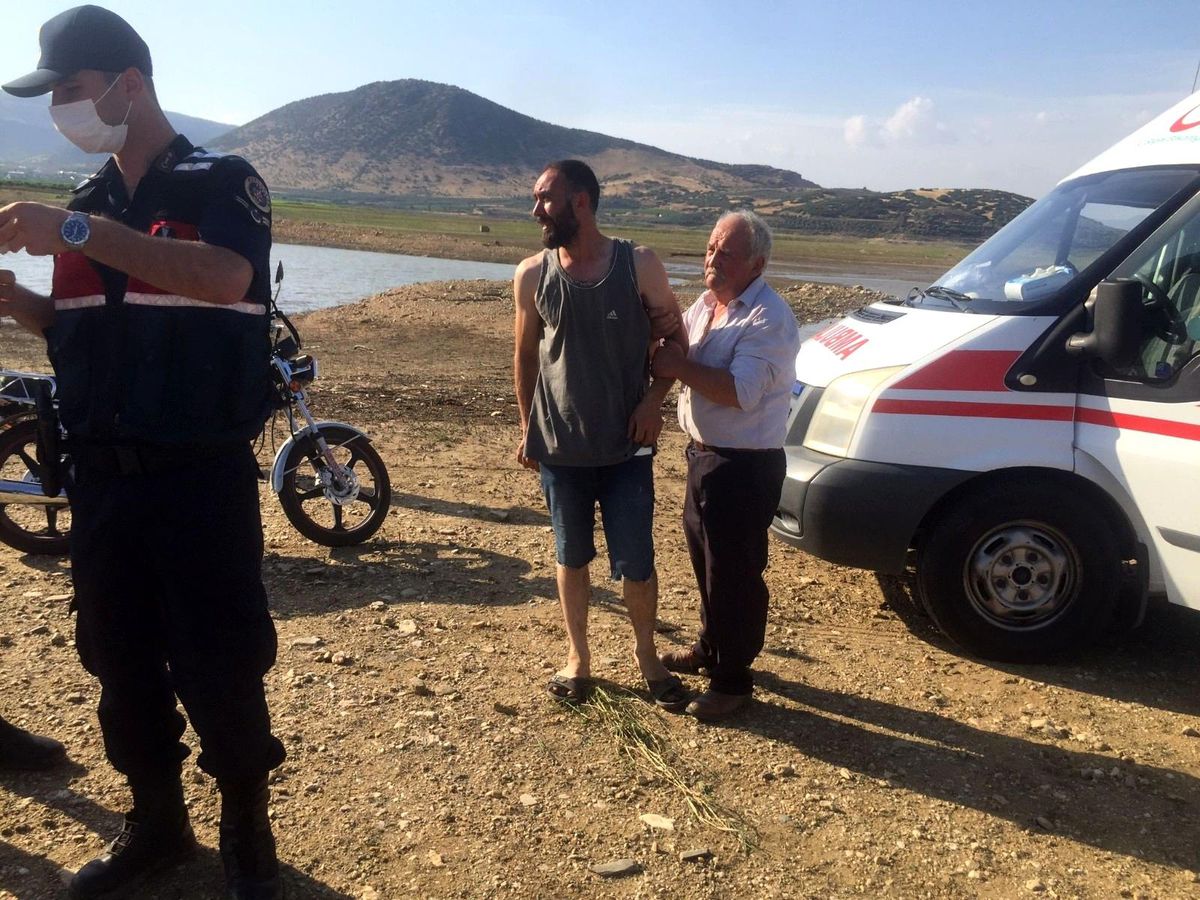 Son dakika: Manisa\'da girdiği baraj gölünde boğulan kadının cenazesi Balıkesir\'de defnedilecek