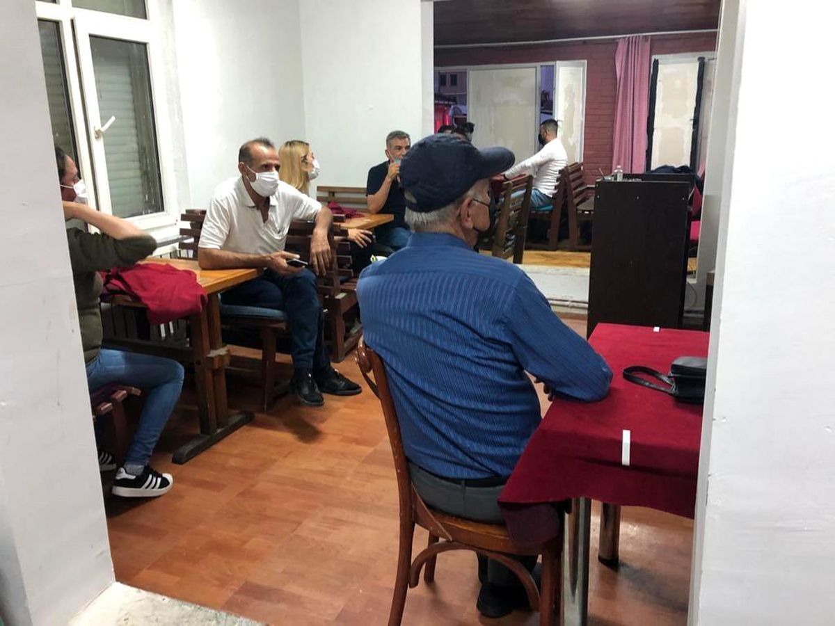 Dernek görünümlü kumarhanede 34 kişi yakalandı