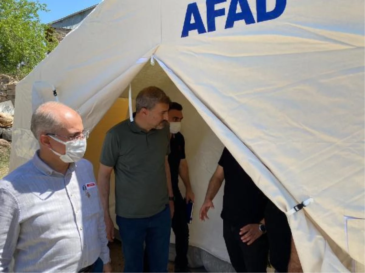 Elazığ\'da depremzedeler geceyi çadırda geçirdi; vali incelemede bulundu