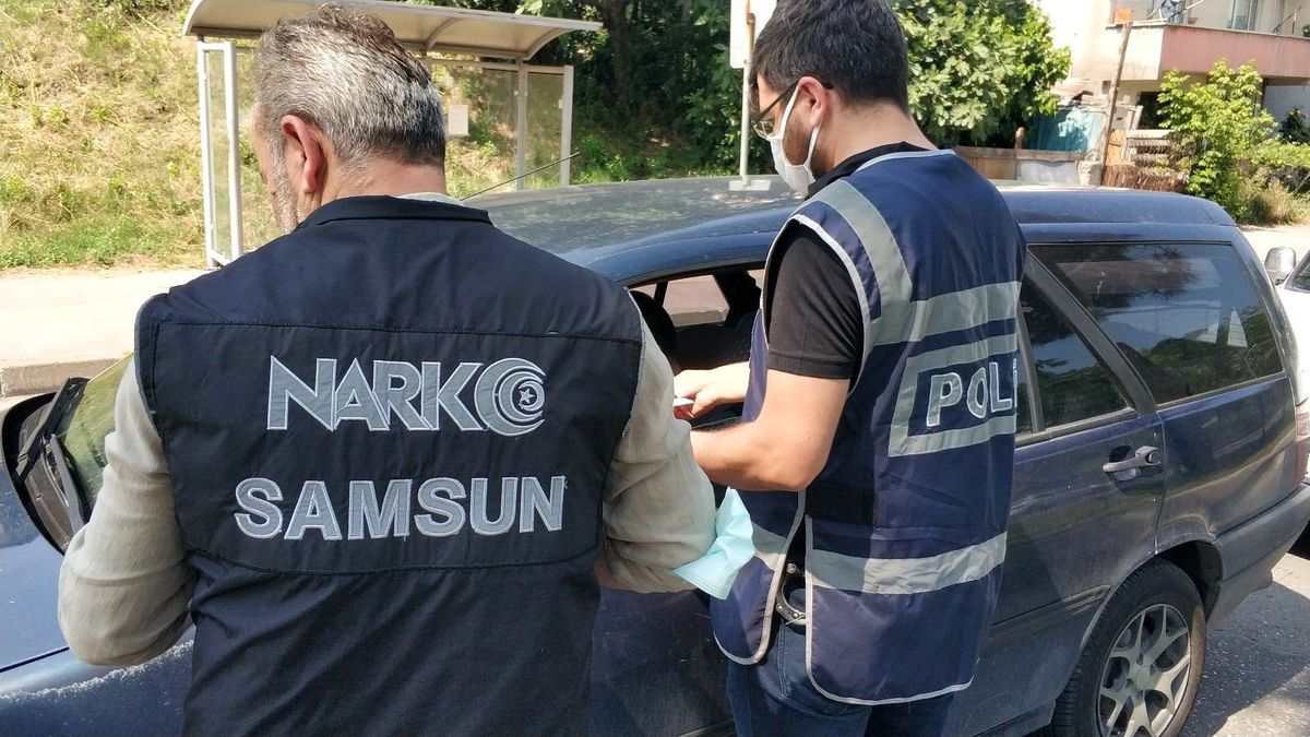 Samsun\'da Narkotik Şube Müdürlüğü koordinesinde uyuşturucu uygulaması