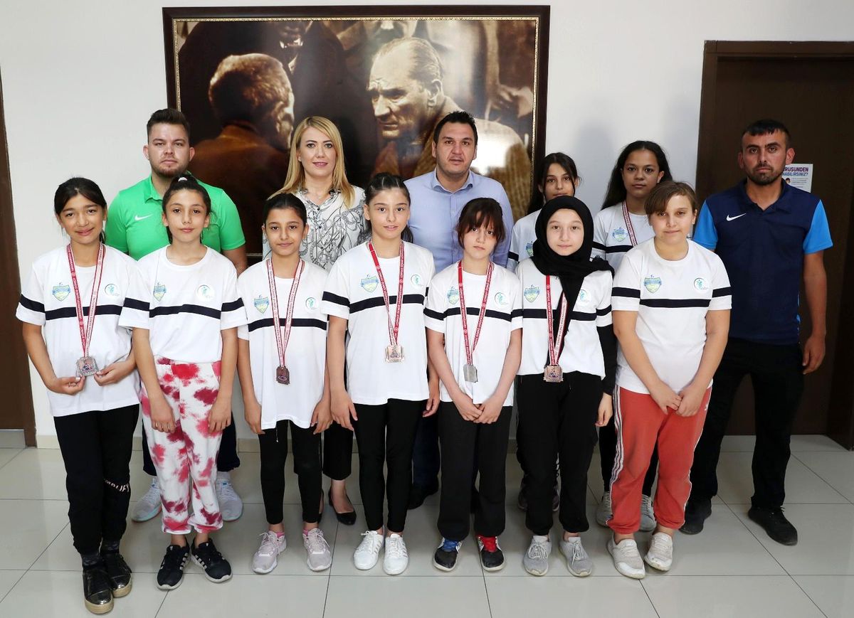 6 kadın güreşçi Milli Takım kampına davet edildi