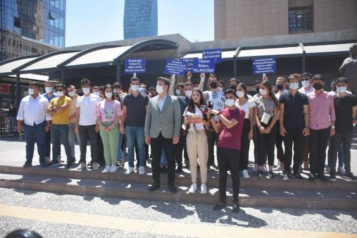 AK Parti\'li gençlerden Kılıçdaroğlu hakkında suç duyurusu