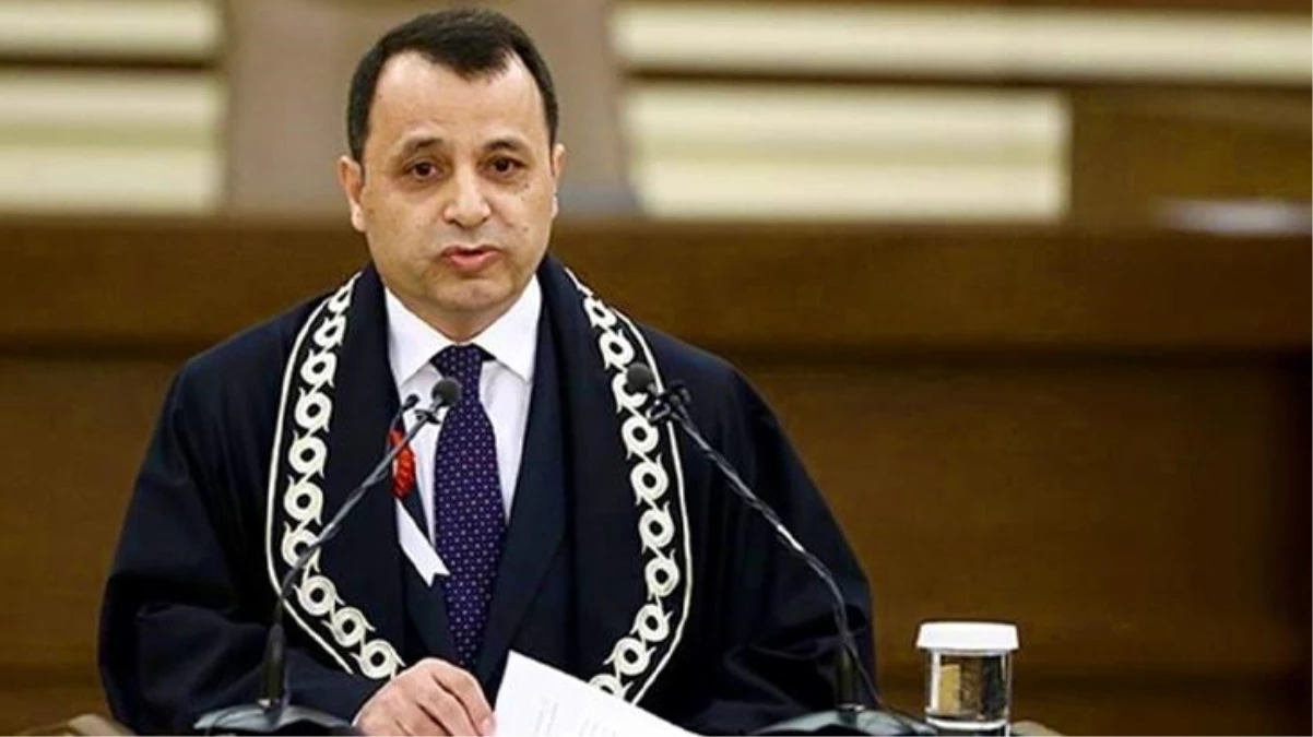 Anayasa Mahkemesi Başkanı Arslan\'dan dikkat çeken sözler: Aklını ve vicdanını başkalarına kiralayan kişilerden hakim olamaz