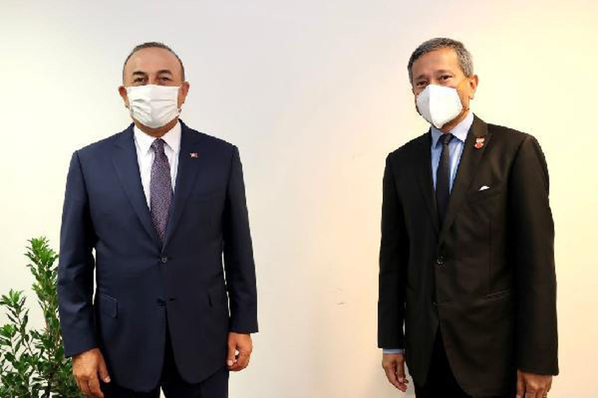 Son Dakika | Bakan Çavuşoğlu, Singapur Dışişleri Bakanı Balakrishnan ile görüştü
