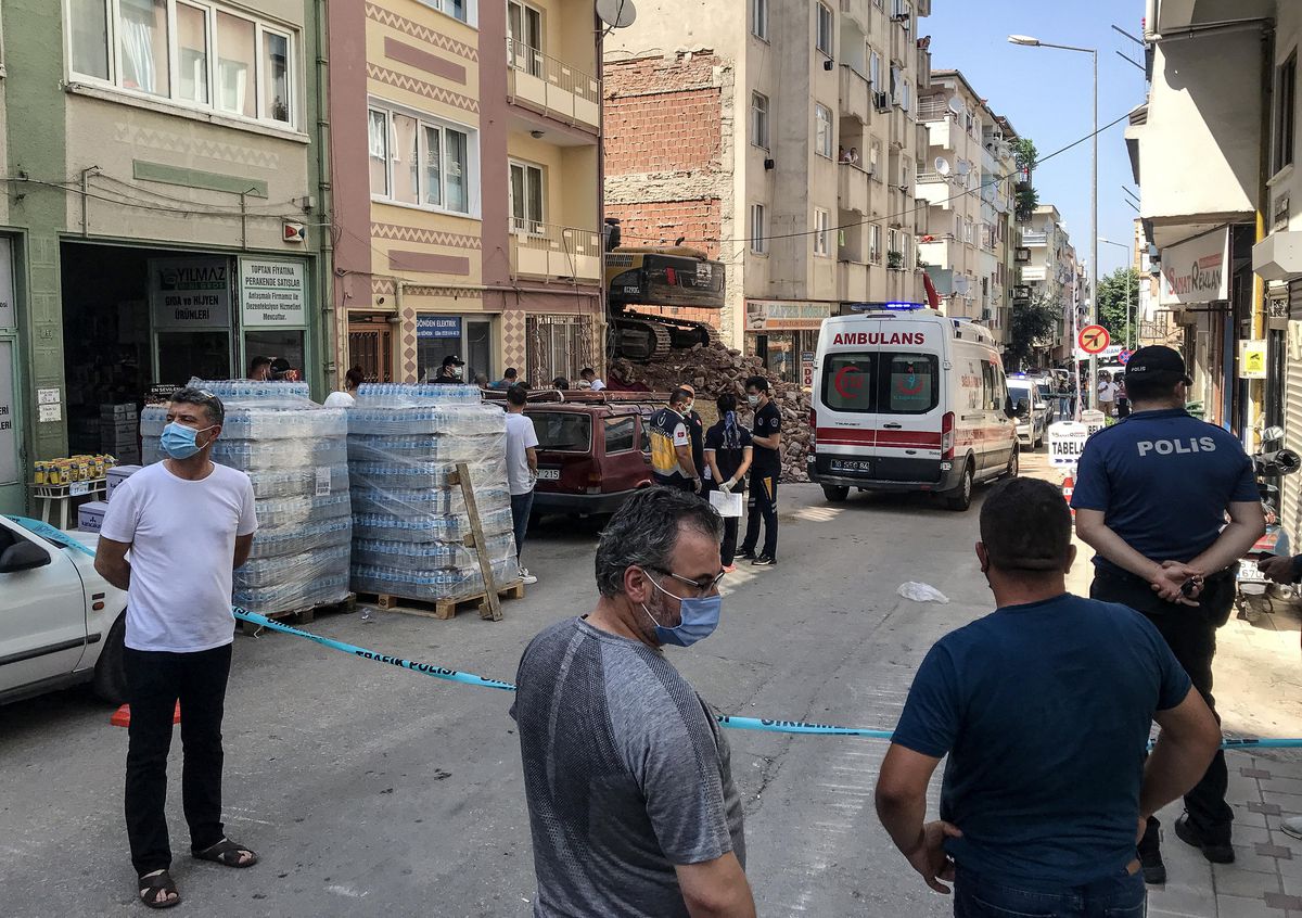 Sahibi olduğu ekskavatör oğlunun ölümüne sebep oldu