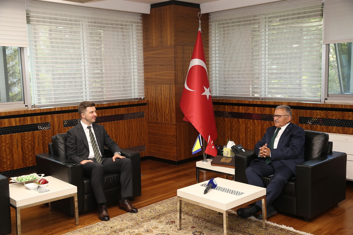 Büyükkılıç, Bosna Hersek\'in Ankara Büyükelçisi Adis Alagiç\'i ağırladı
