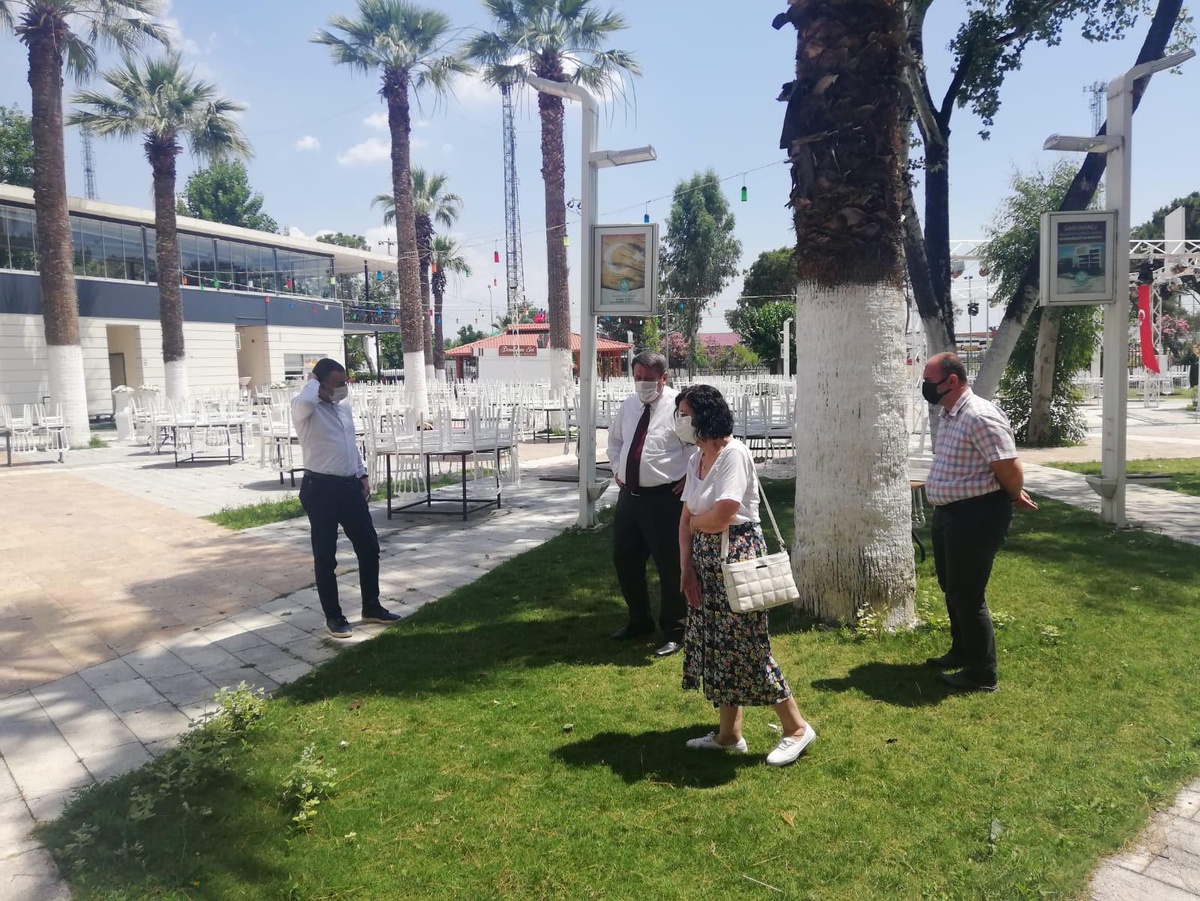 Büyükşehir\'den Sarıçam Mahallesi\'ne çifte ziyaret